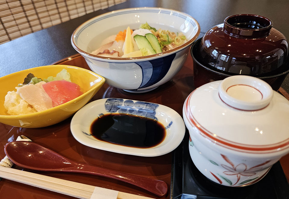 海鮮丼