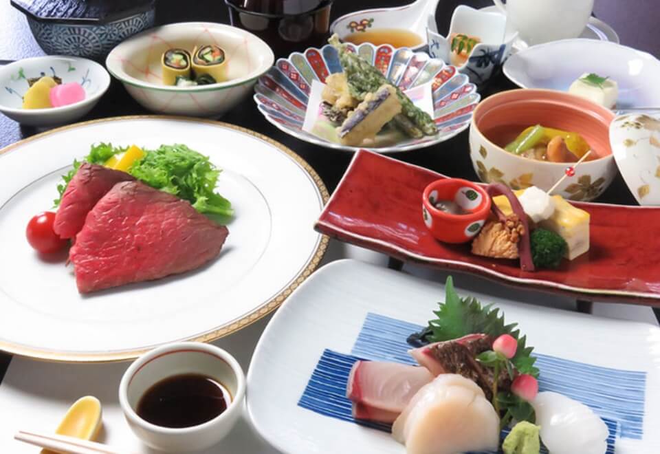 ※要予約　今月の昼会席